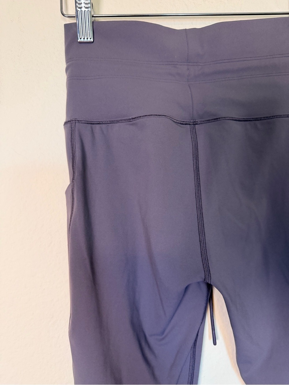 Vuori Daily Pocket Leggings Small Charcoal Gray High Rise Drawstring VW490 - Picture 7 of 9
